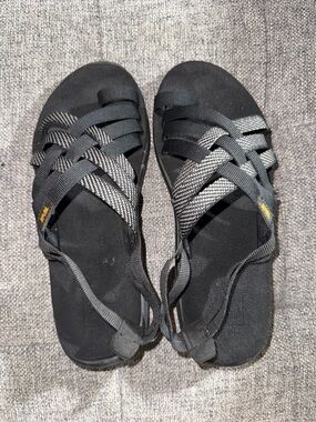 Teva Voya Strappy Women's Sandal size 9